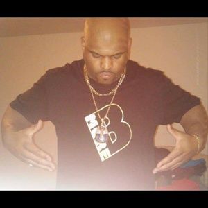 Meet your Posher, Lynal